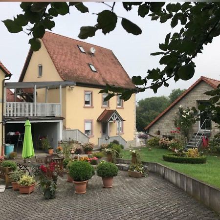 Margetshöchheim Ferienwohnung Angelika Gries מראה חיצוני תמונה