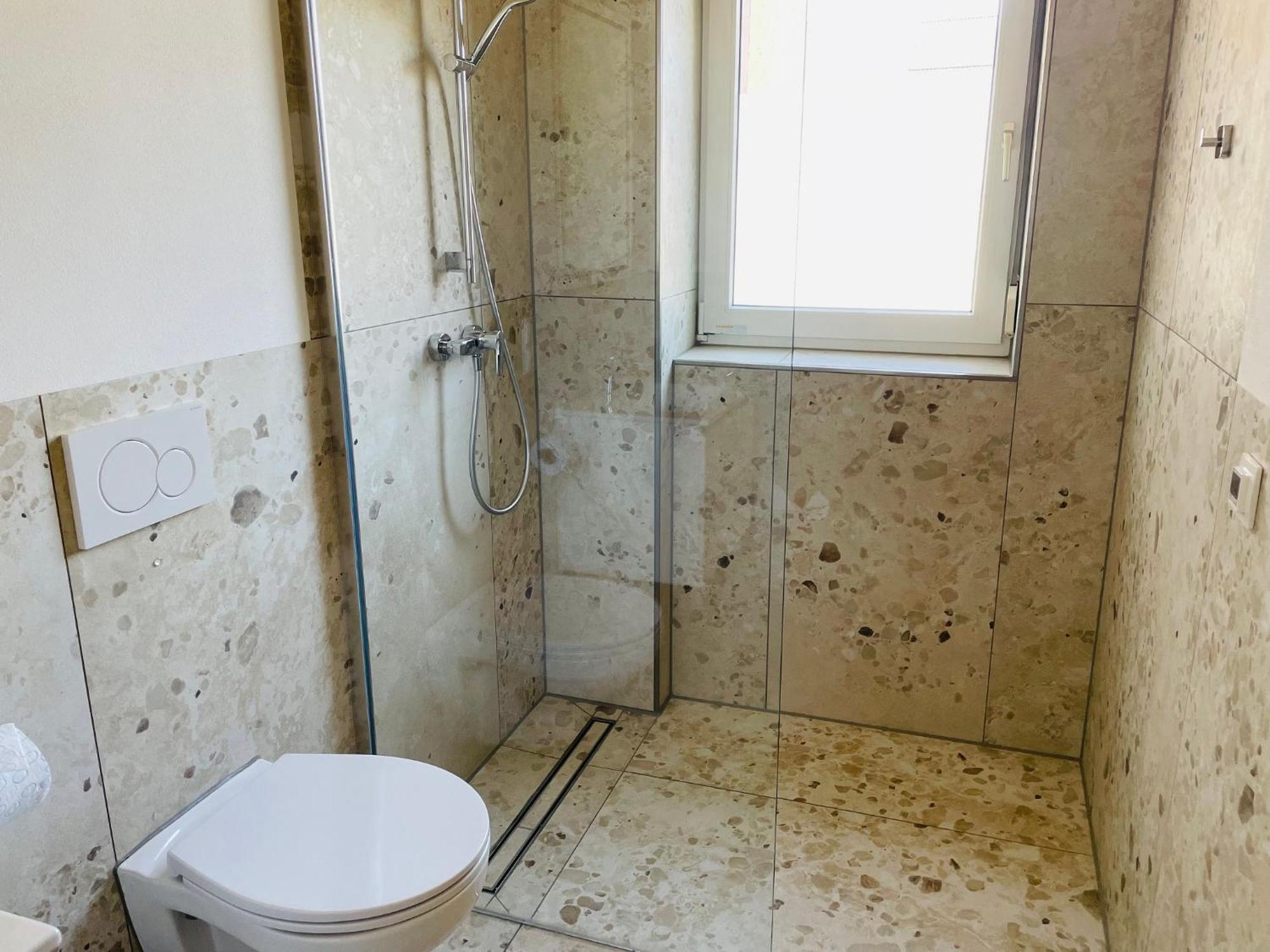 Margetshöchheim Ferienwohnung Angelika Gries מראה חיצוני תמונה