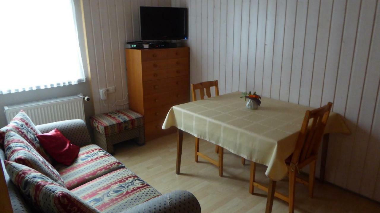 Margetshöchheim Ferienwohnung Angelika Gries מראה חיצוני תמונה