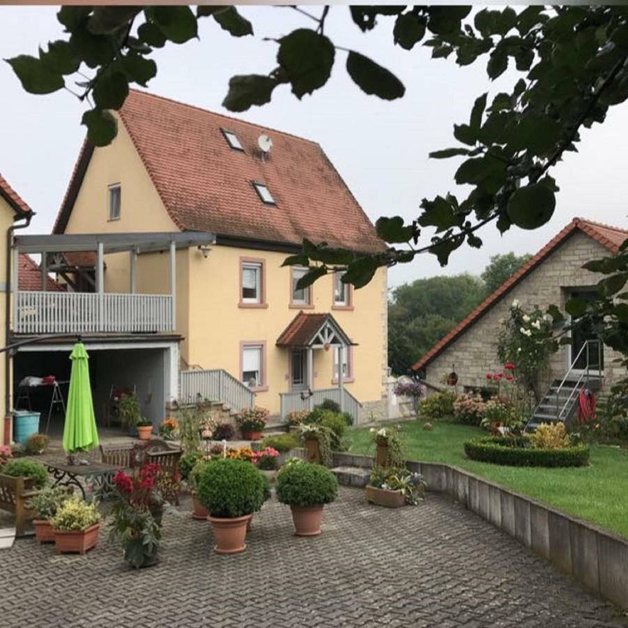 Margetshöchheim Ferienwohnung Angelika Gries מראה חיצוני תמונה